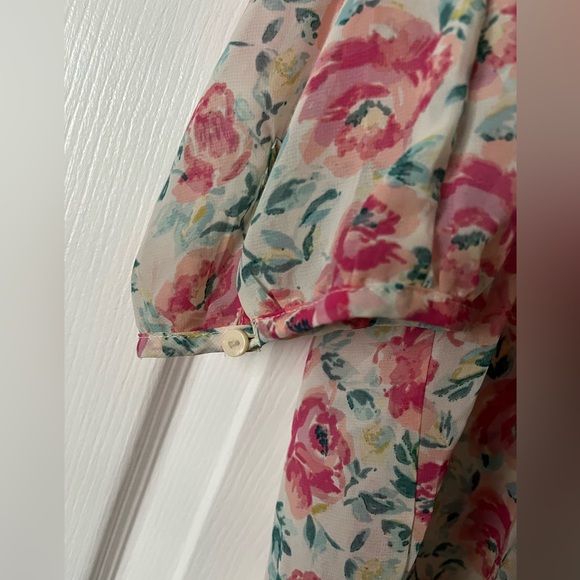 LC Lauren Conrad Sheer Floral Blouse 💕 Good used condition! - Picture 4 of 6